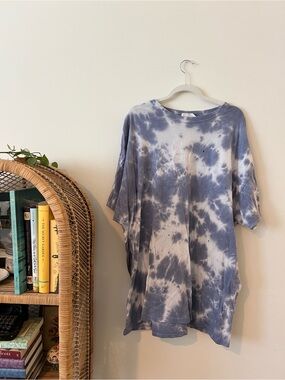 Distressed tie dye T-shirt